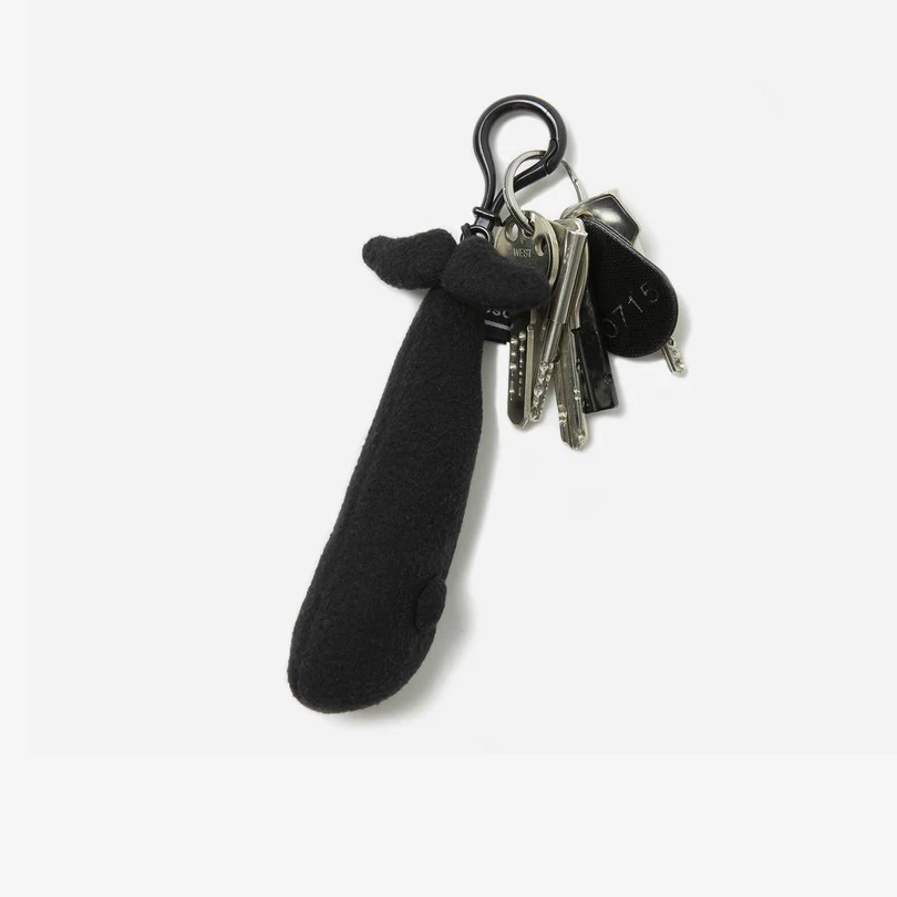 DESCENDANT CACHALOT PLUSH KEY HOLDER