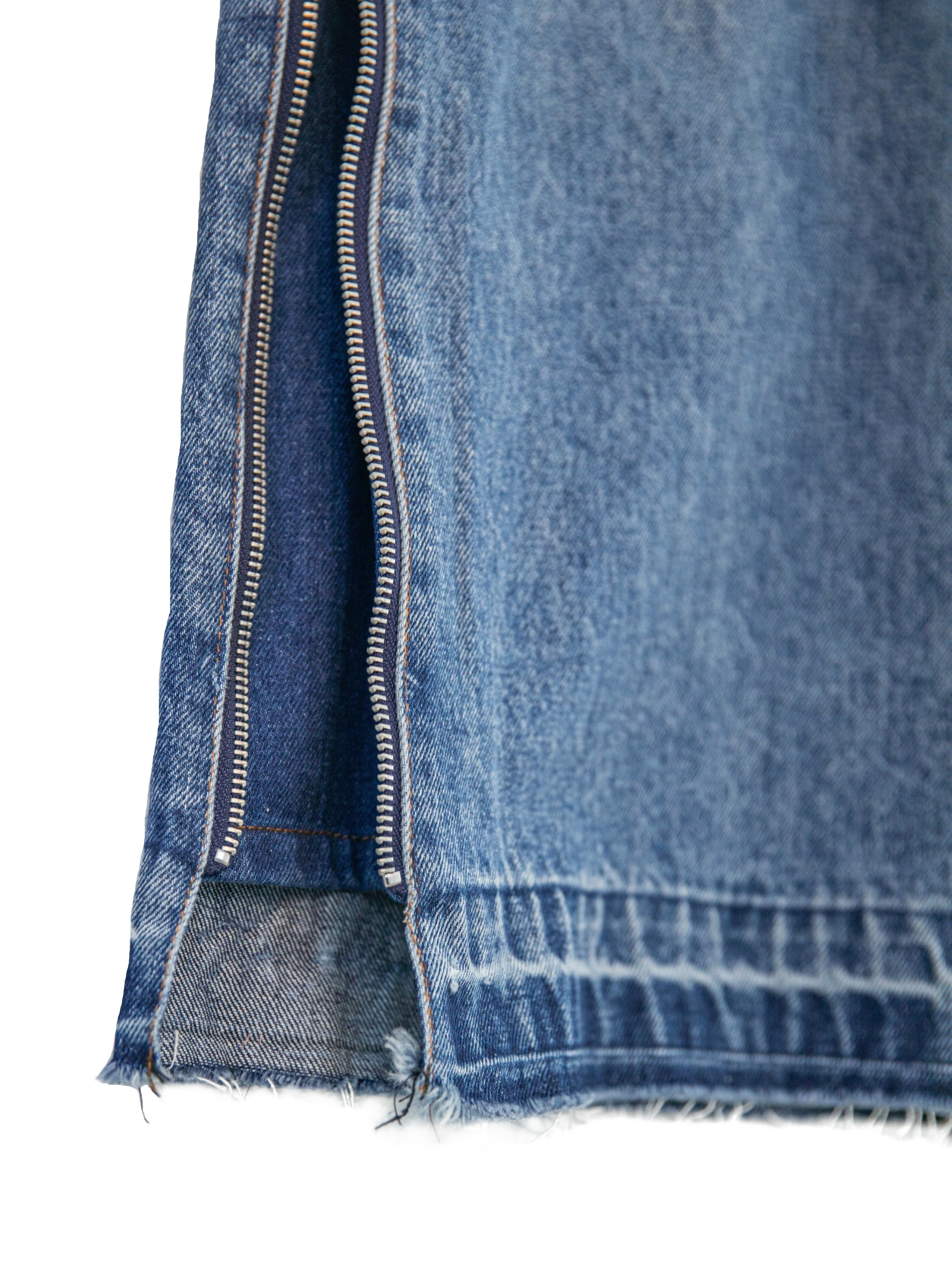 Washed jeans with zipper details - B184U
