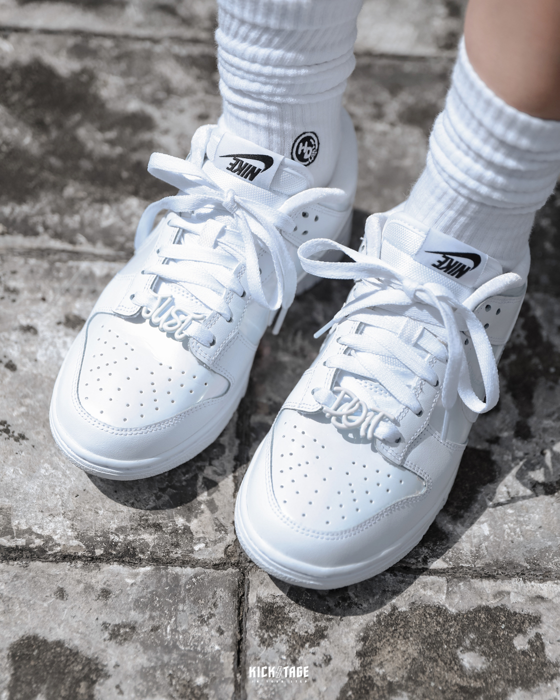 NIKE DUNK LOW 全白亮皮珍珠白鐳射低筒休閒鞋【FD8683-100】女鞋