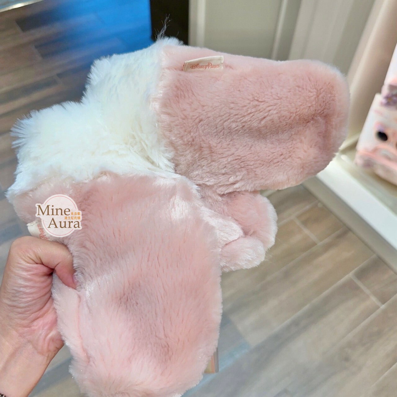 (限時特價) 玲娜貝兒 Lina bell 刺繡 絨毛 造型 手套 -上海迪士尼樂園