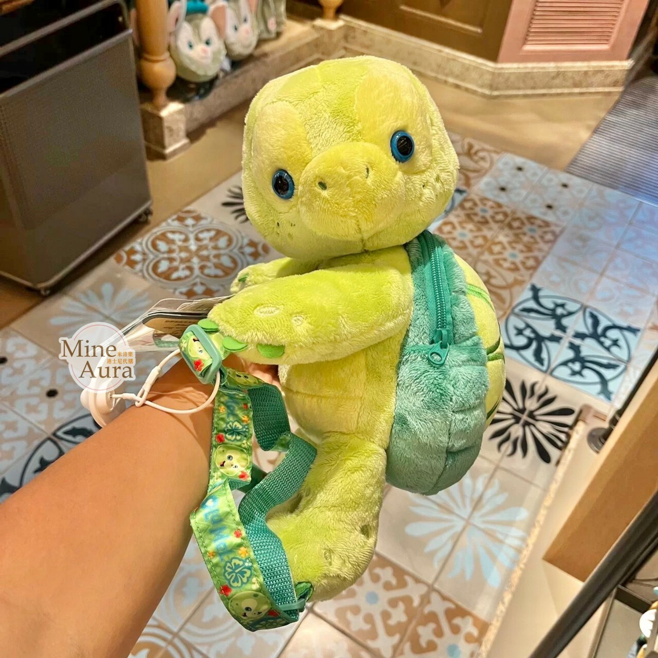 奧樂米拉 海龜 OluMel 絨毛 造型 後背包 雙肩包 -上海迪士尼樂園