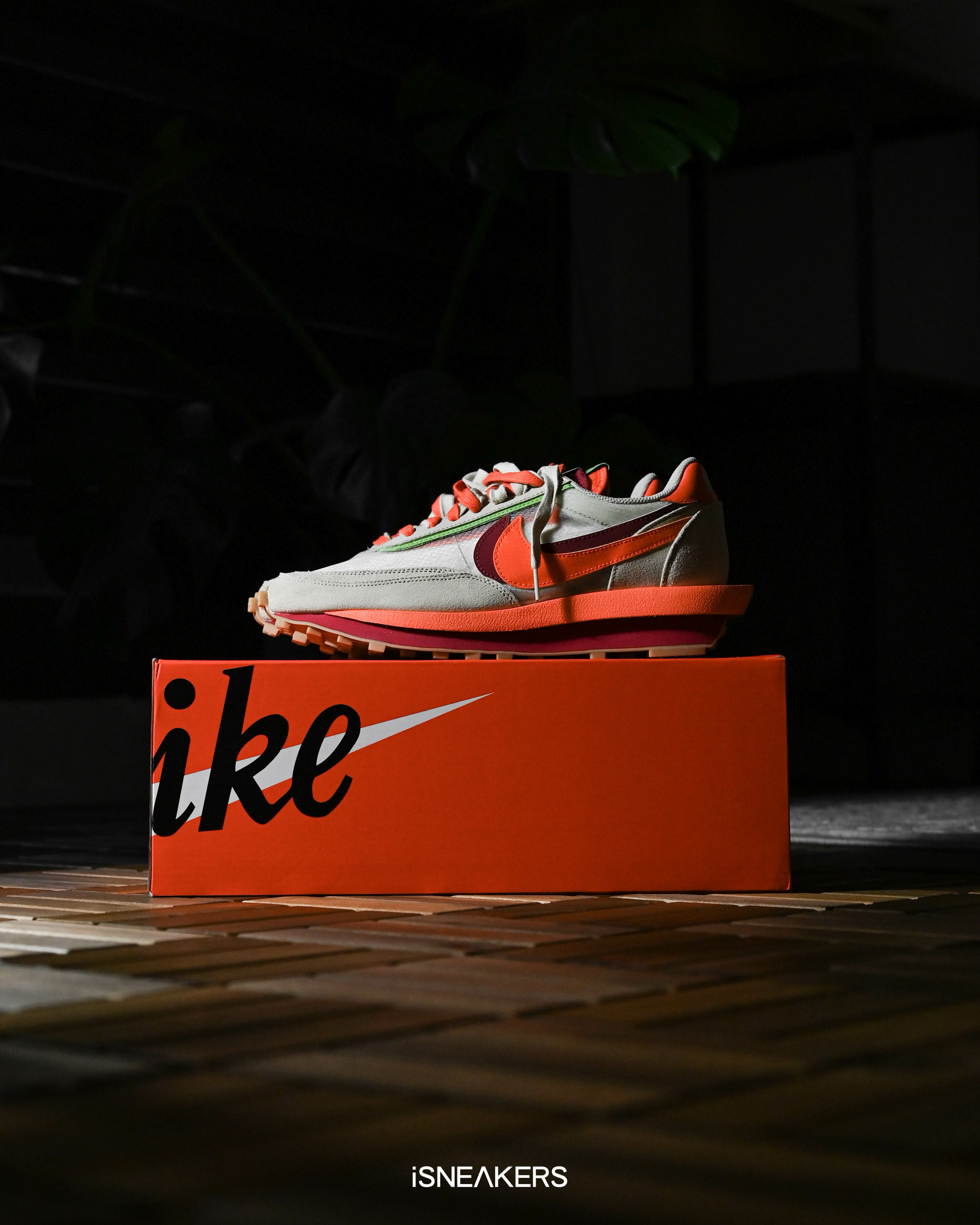 iSNEAKERS｜CLOT x sacai x Nike LDWaffle "Orange Blaze" 米白橙 DH1347-100