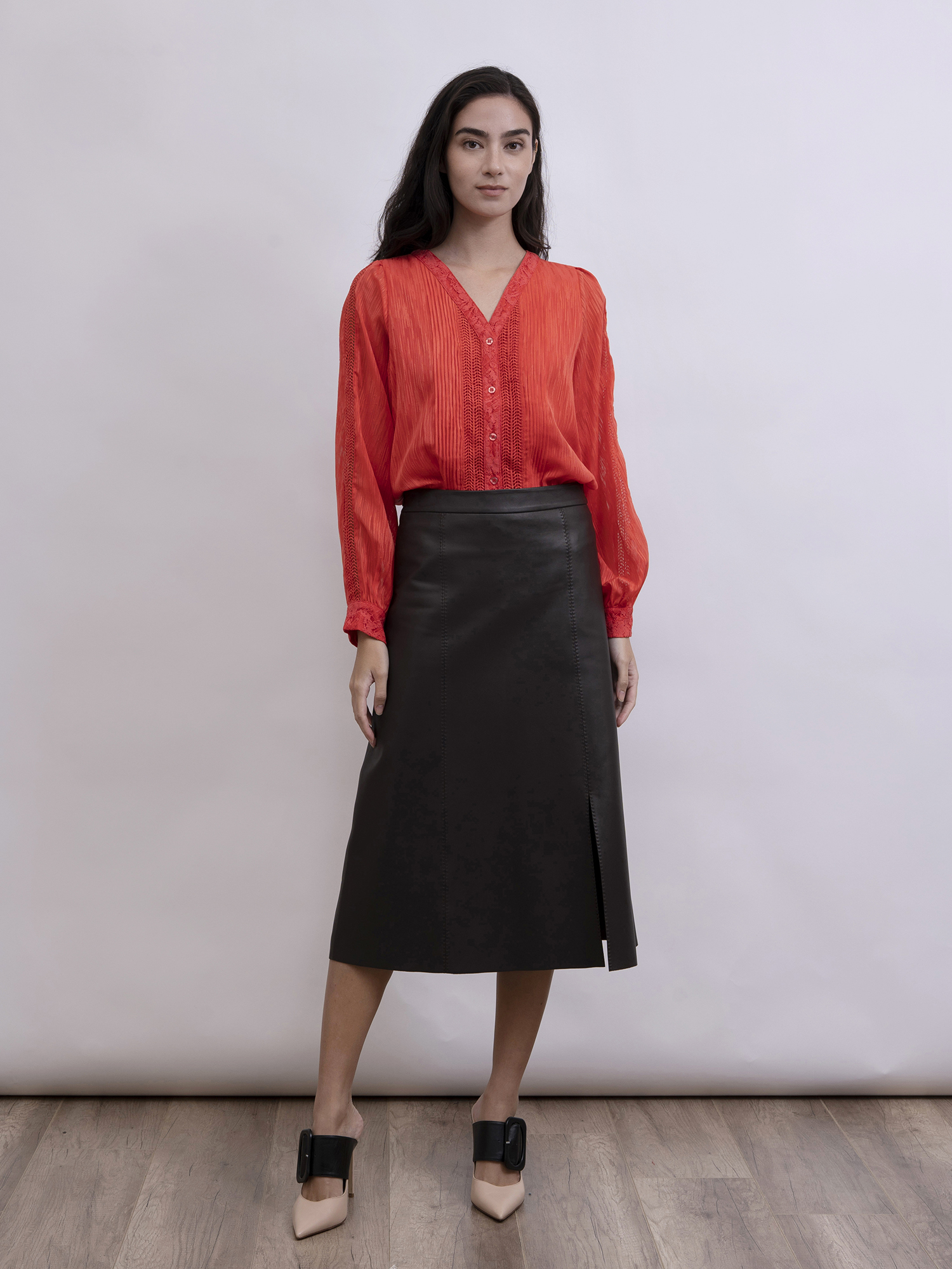 mi-tu 羊皮開衩半身裙