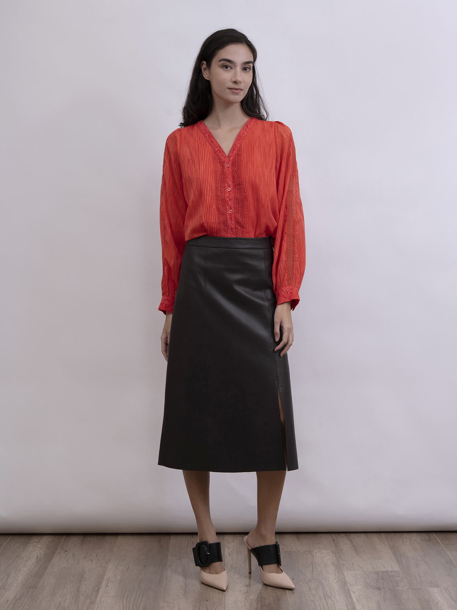 mi-tu 羊皮開衩半身裙