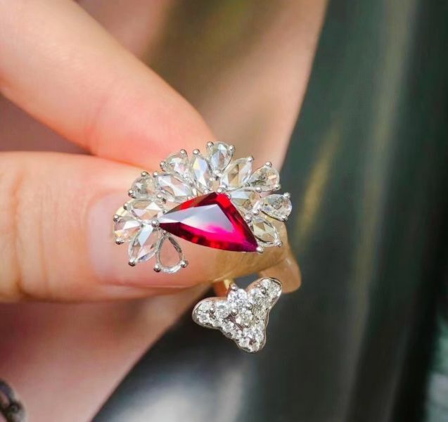 1.1ct 18k紅寶石戒指