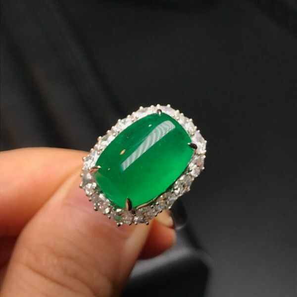 9.63ct 18K祖母綠戒指