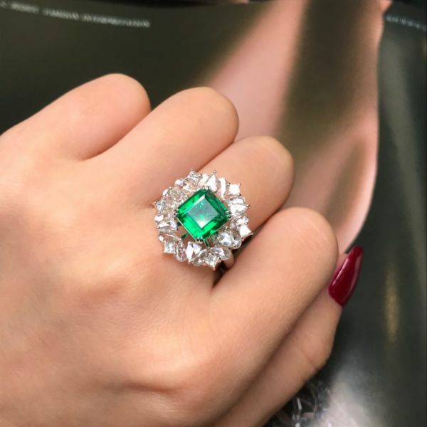 2.43ct 豪鑲款祖母綠戒指