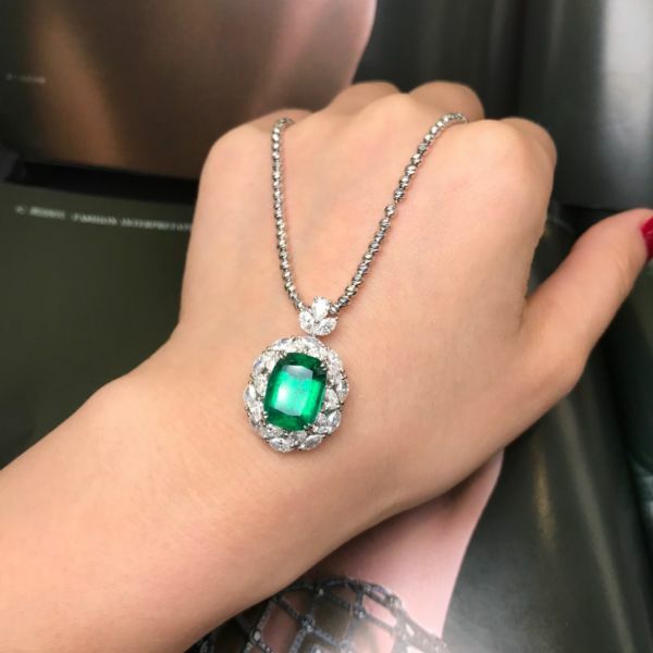 6.01ct 祖母綠吊墜