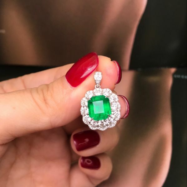 2.92ct 18k祖母綠吊墜