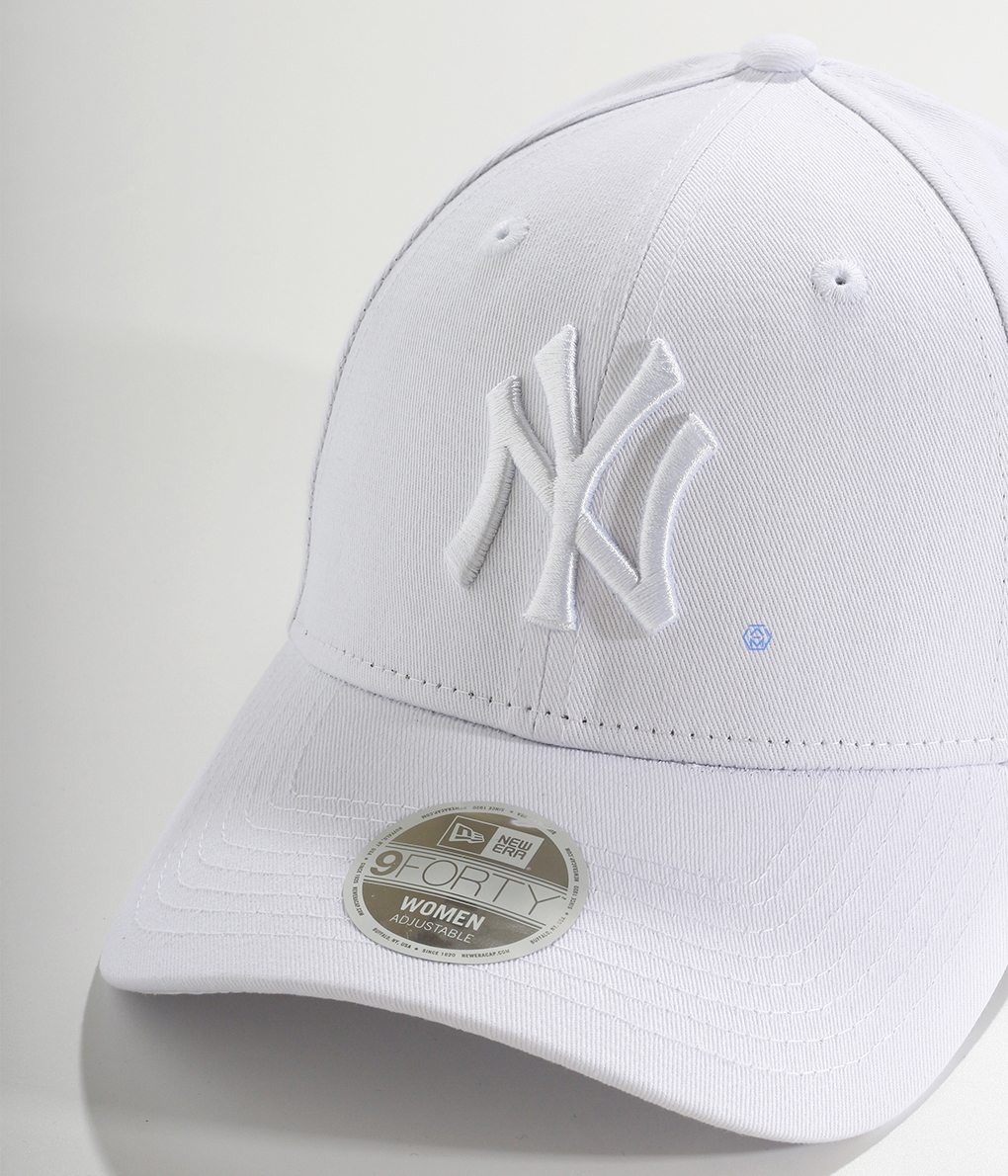 New Era 9Forty Cap NY 白底 白Logo棒球帽-Women標