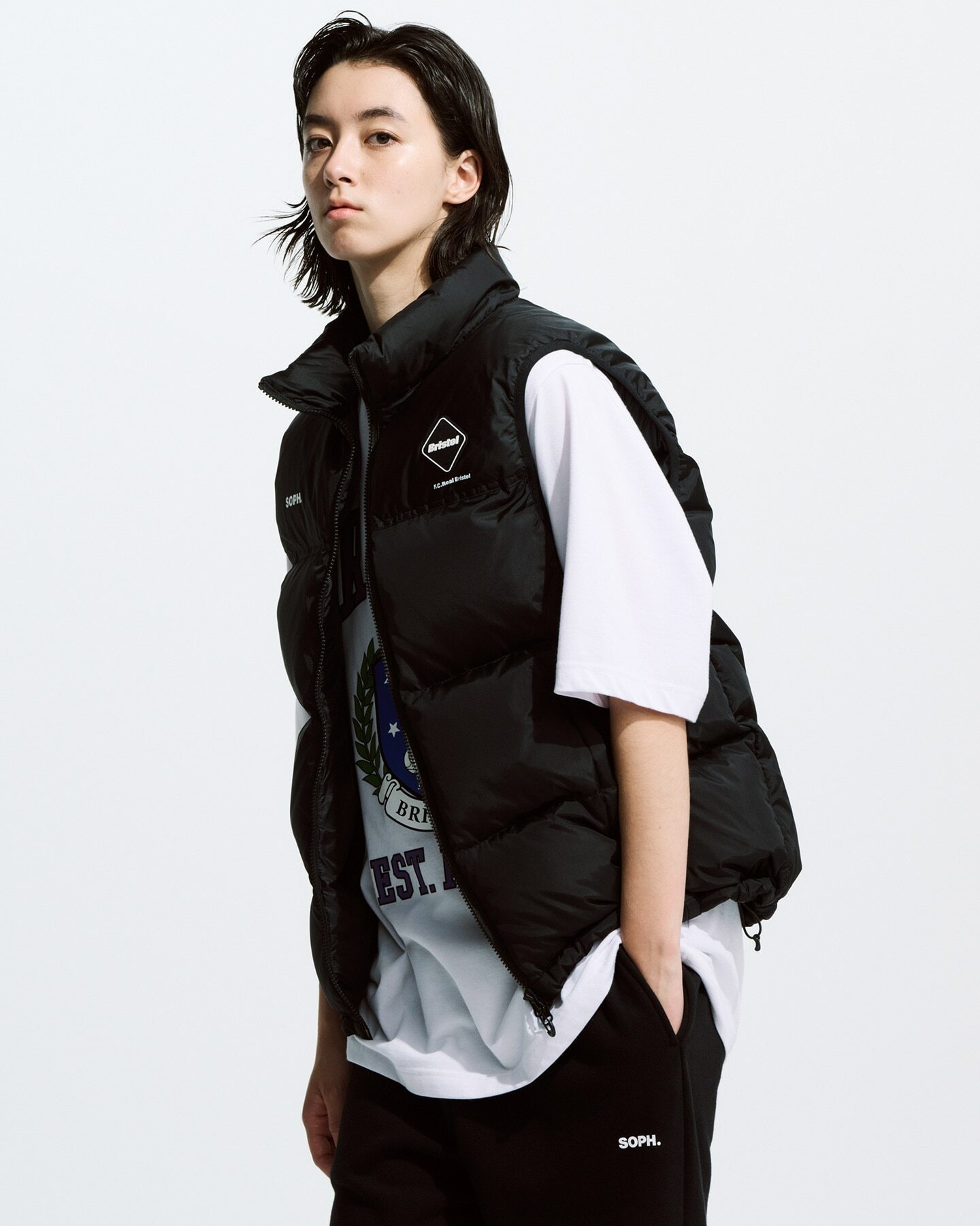 ジャケット/アウターFCRB DOWN VEST ダウンベスト バンダナ - ダウンベスト