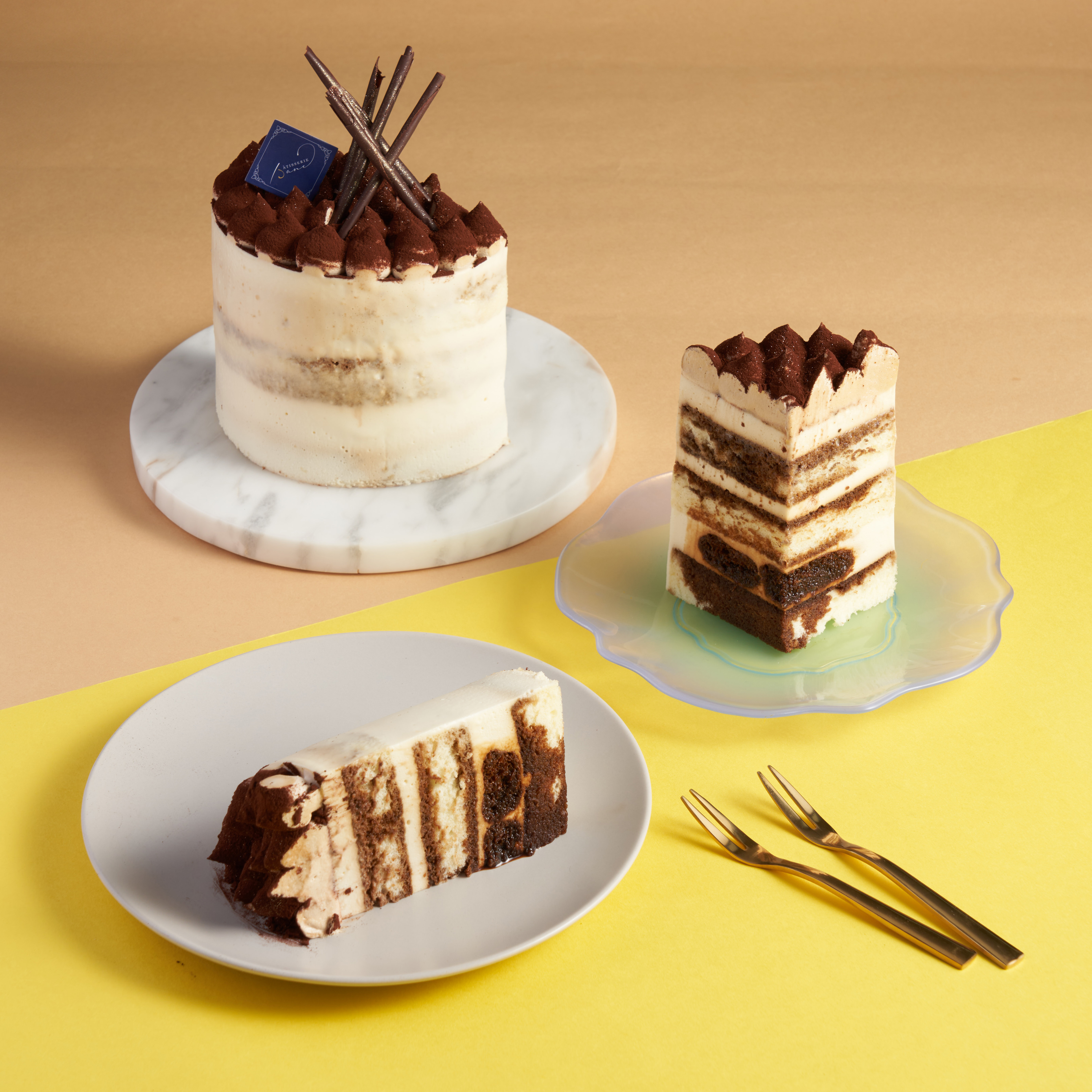 Tiramisu Cake