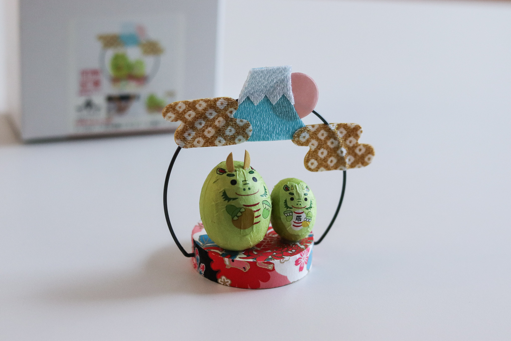 日本 石川紙業  親子龍 富士日出 擺飾