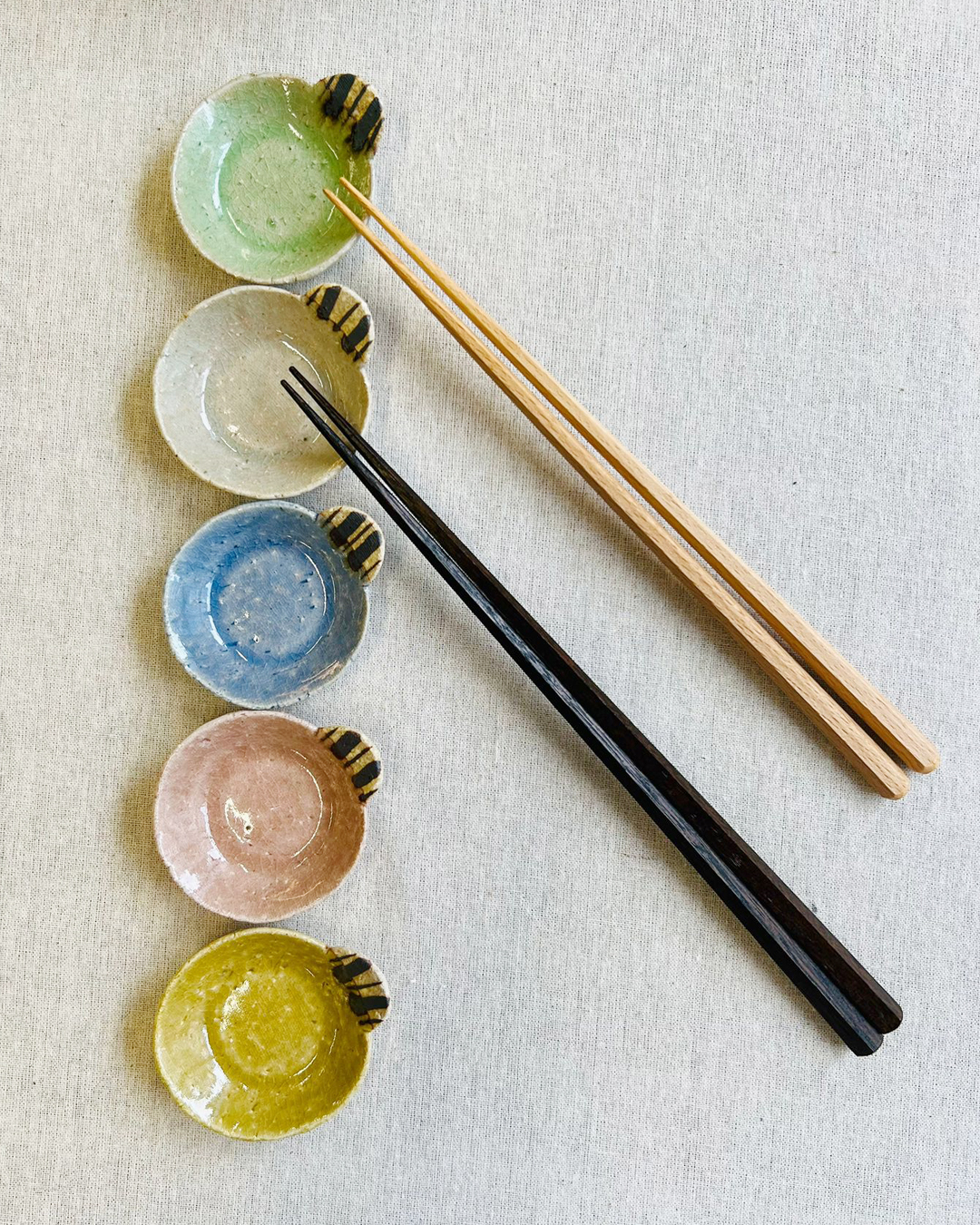 手工陶器 圓形筷架 藍色｜美濃燒