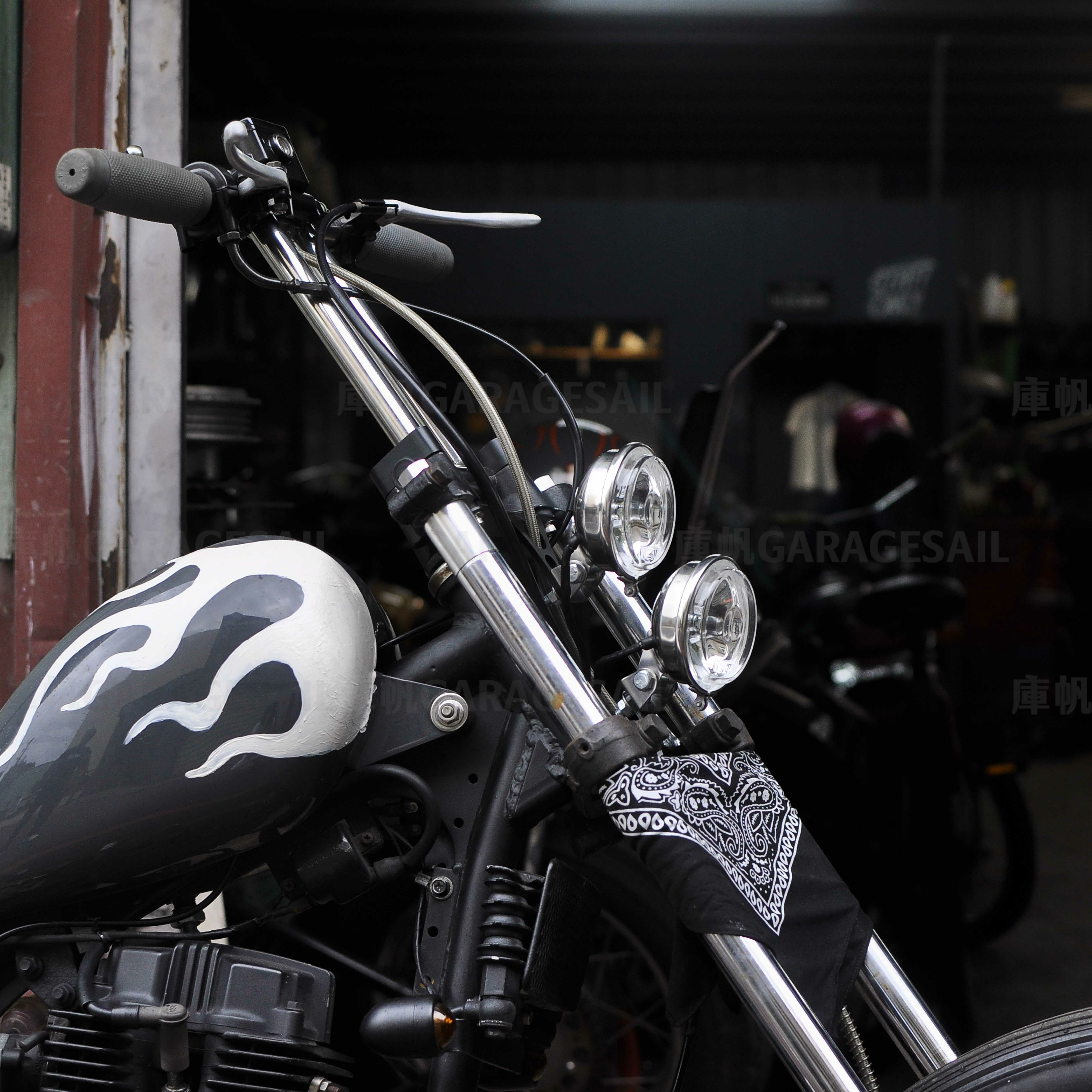 3吋圓 薄型 下鎖式 大燈 拋光銀