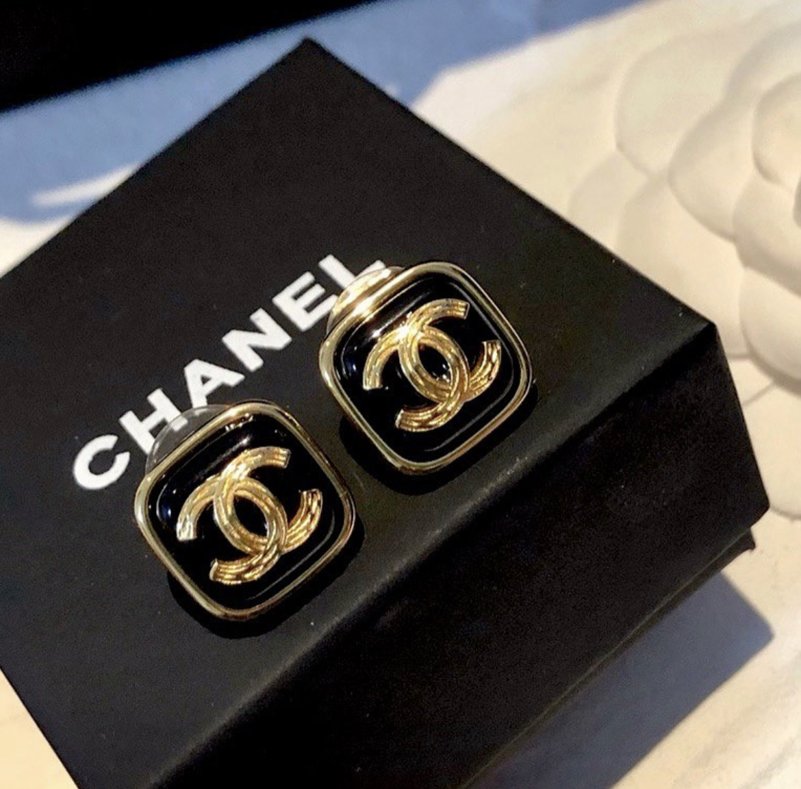 香奶奶 雙c黑金晶透方型耳釘