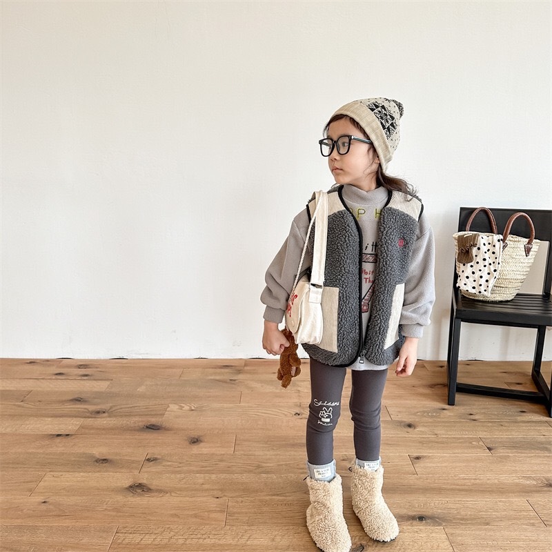 拼色感羊羔毛背心