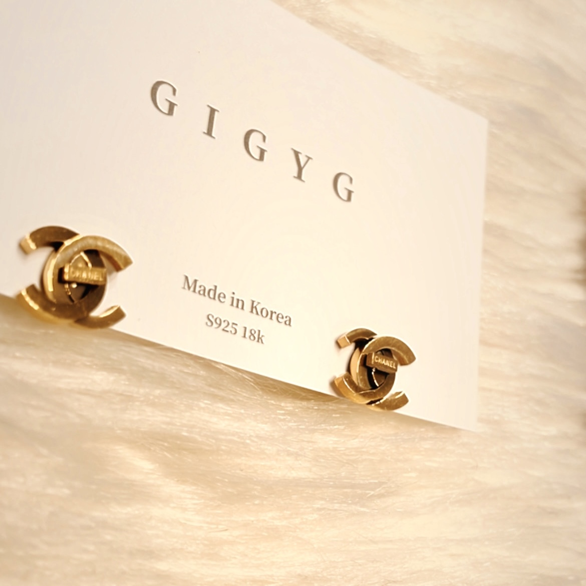 香奶奶 雙C金條翻玩小耳釘