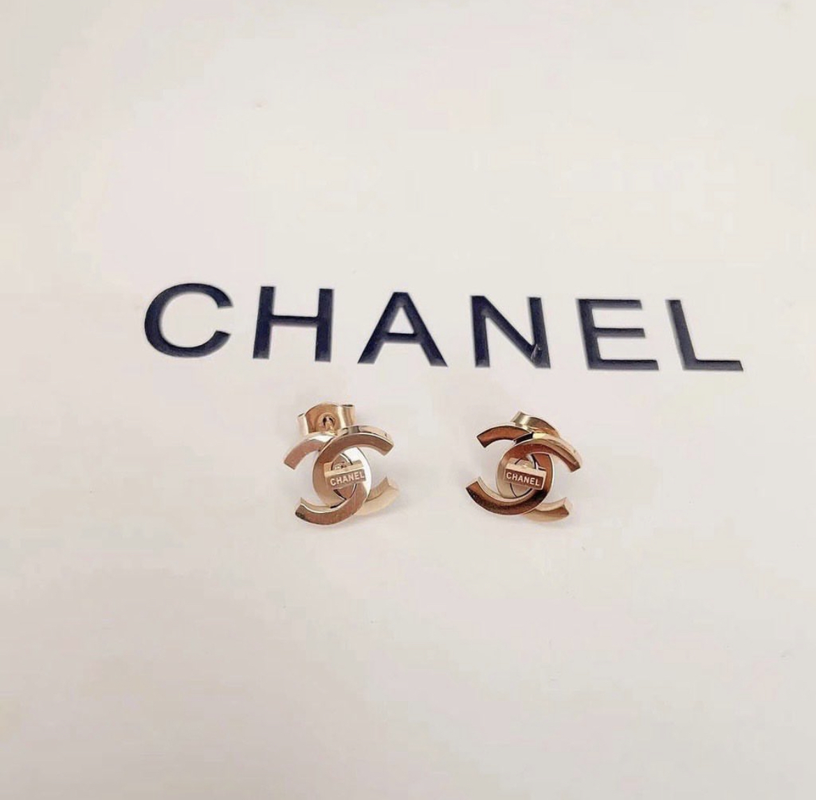 香奶奶 雙C金條翻玩小耳釘