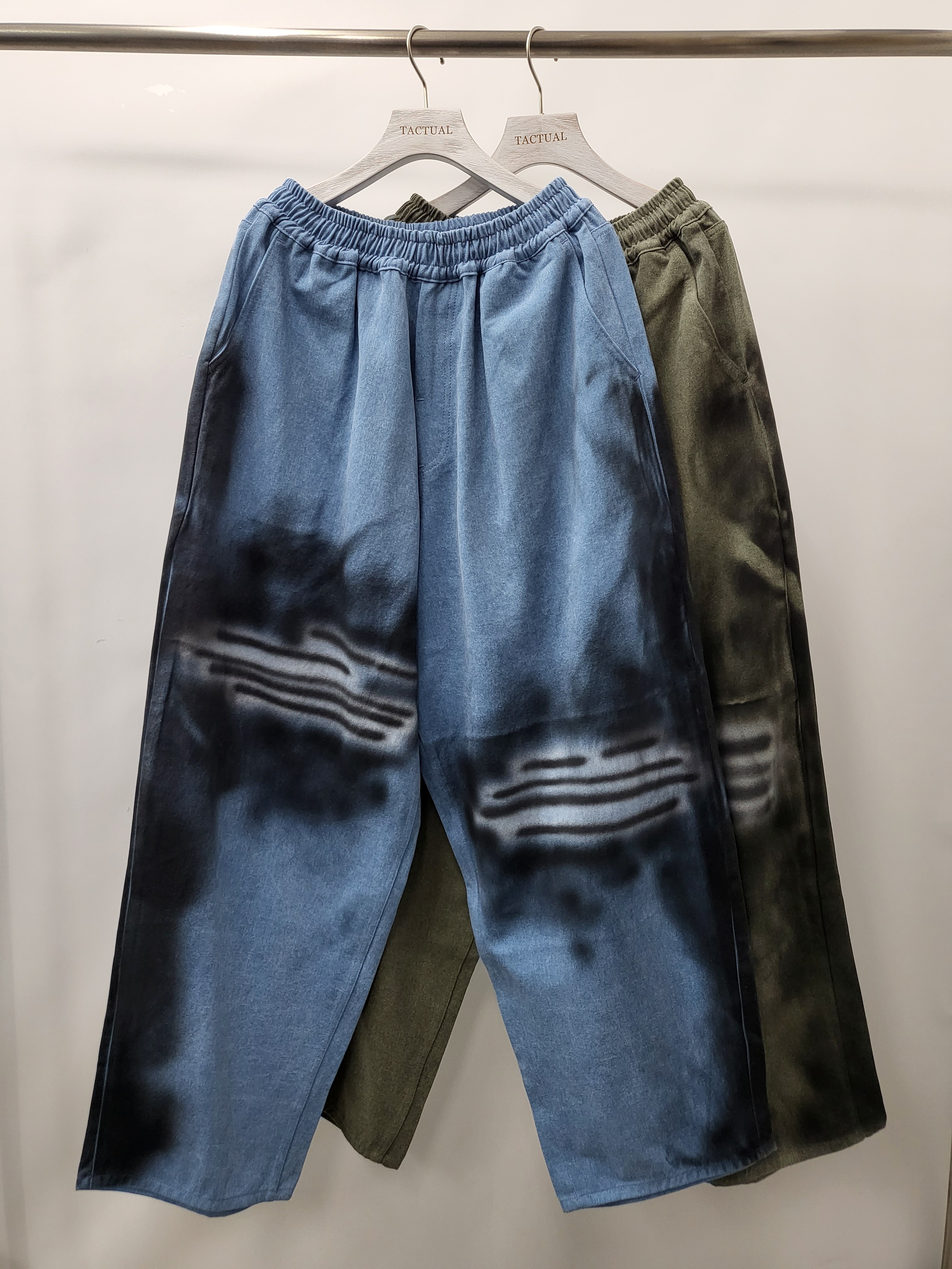 噴漆鬆身褲 P2617