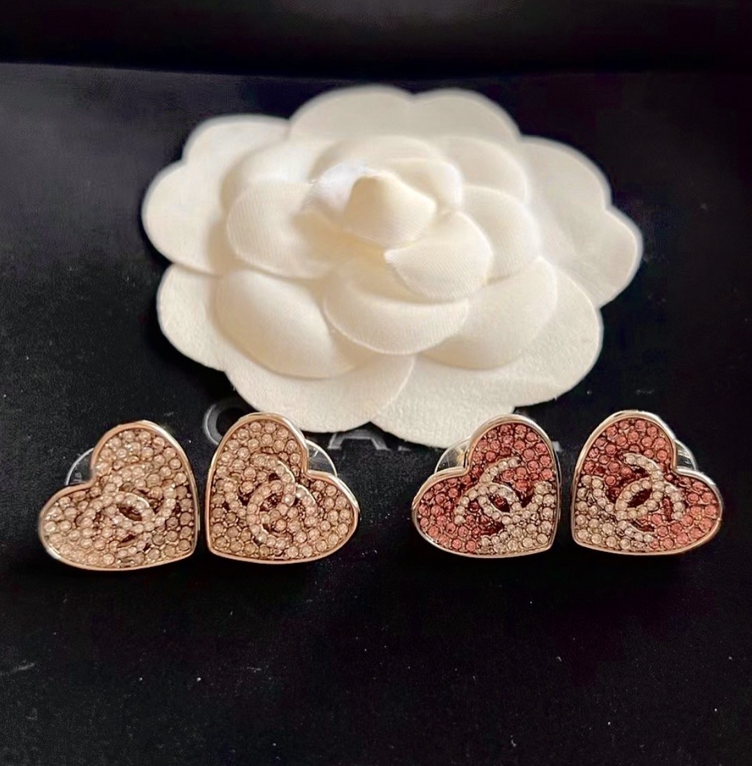 香奶奶粉金鑽 夢幻漸層桃心翻玩耳釘