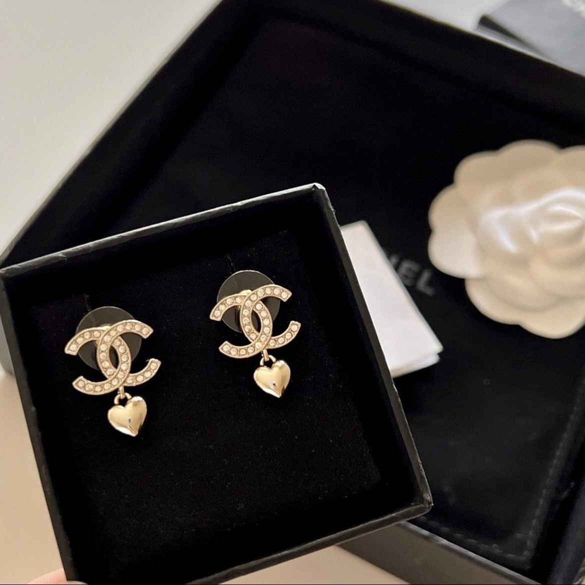 香奶奶 白金鑽雙c桃心翻玩小墜