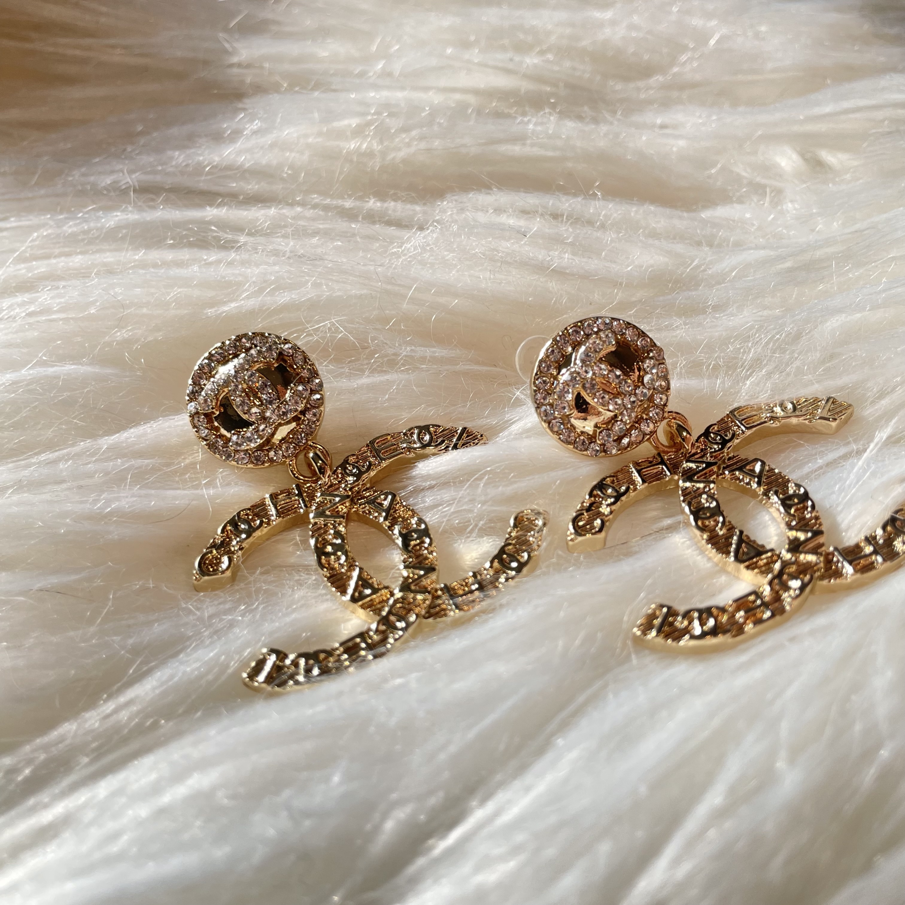 香奶奶 金鑽夢幻滿版CHANEL雙c大墜