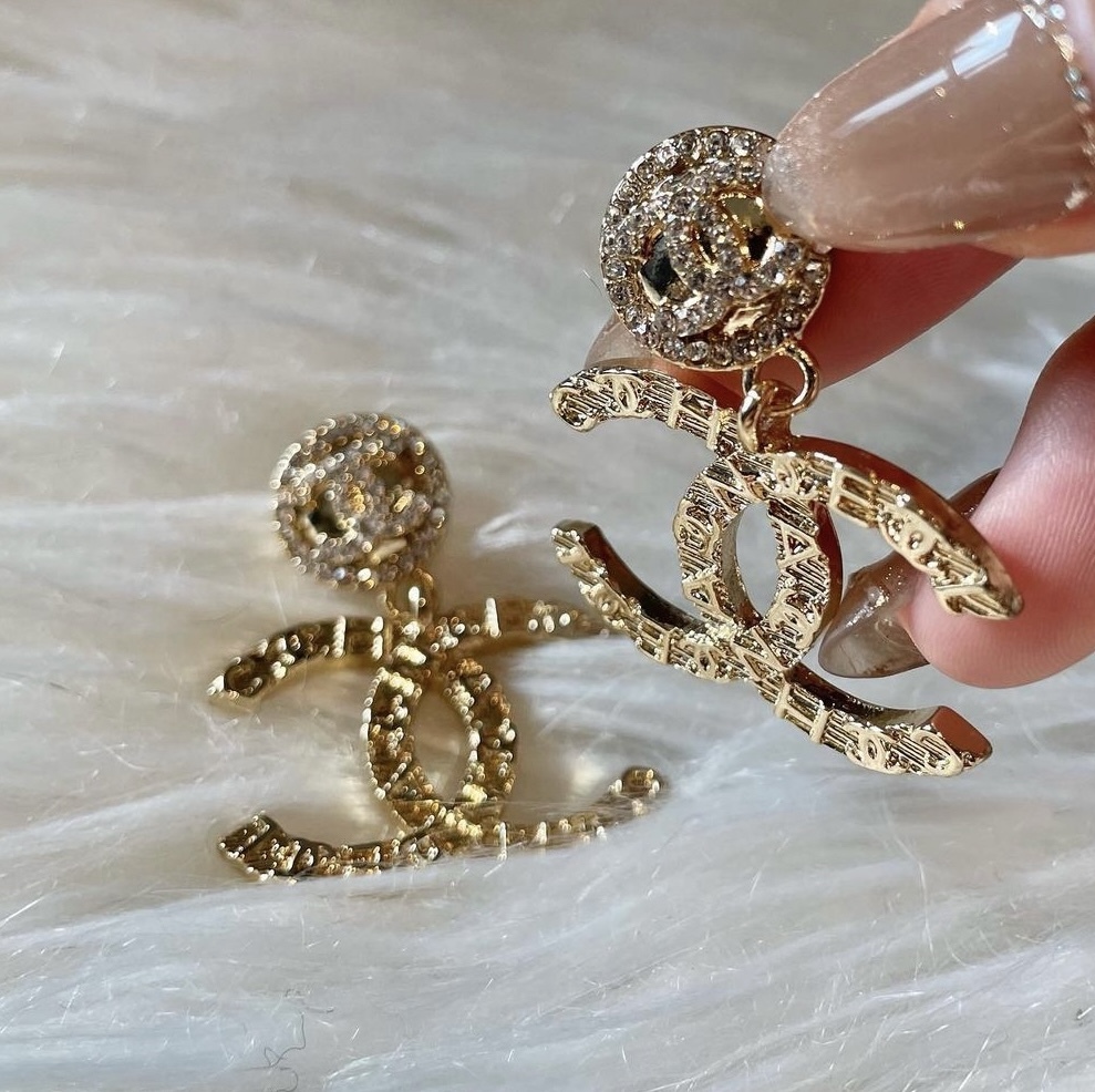 香奶奶 金鑽夢幻滿版CHANEL雙c大墜