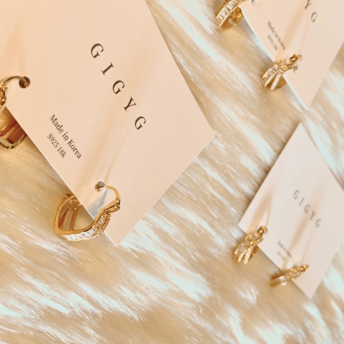 夢幻内嶔金水鑽 假雙圈方圓耳扣釘/現貨1