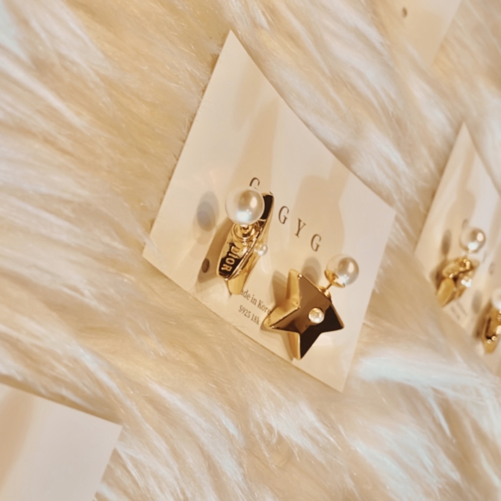 Dior夢幻珍珠系 金星星翻玩後扣耳釘