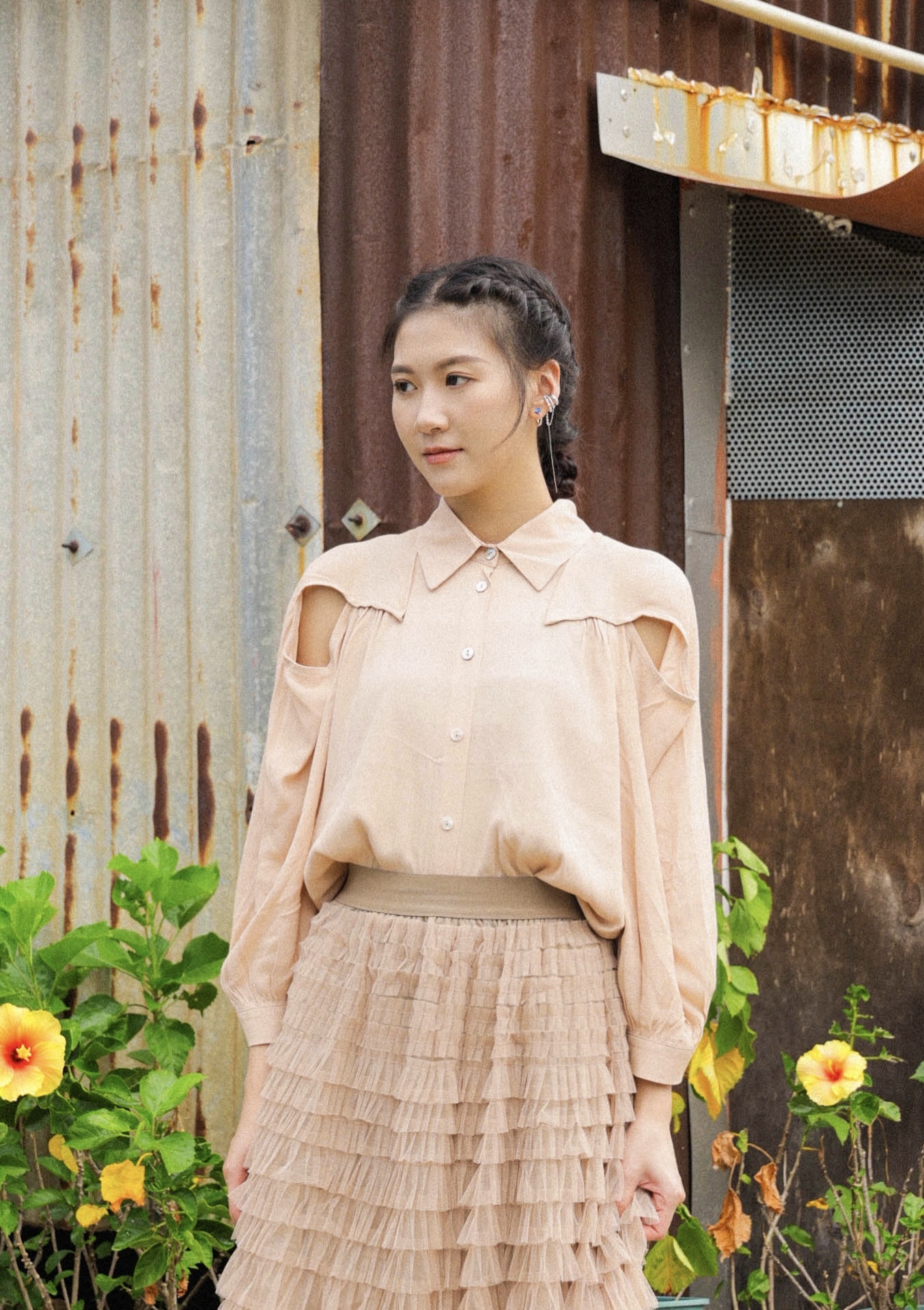 肩洞厚雪紡淨色恤衫（*現貨款式）