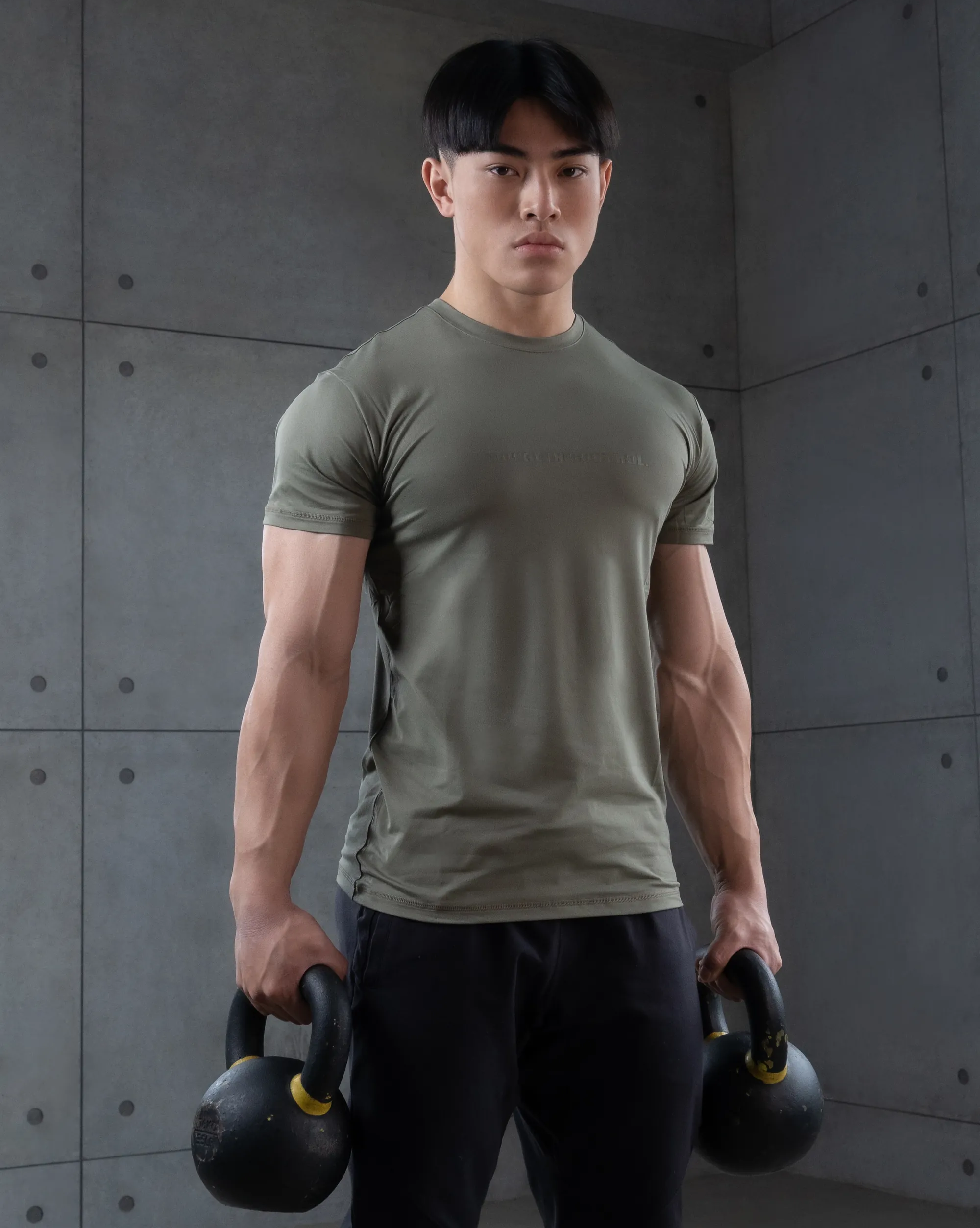 托瑪斯經典素色男短袖（追夢綠）