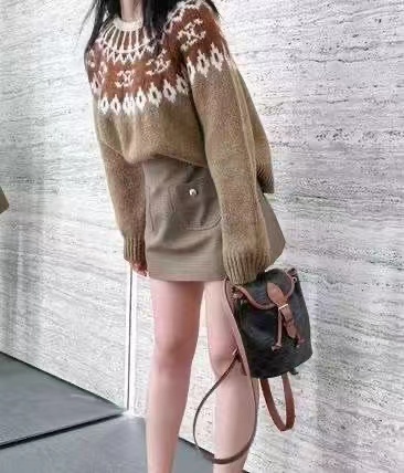 Celine 民族風奶茶色毛衣 -M