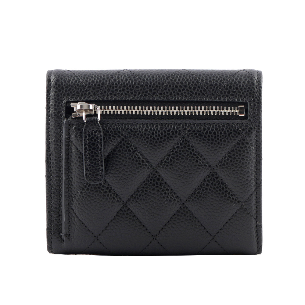 【CHANEL】銀色CC Logo 菱格紋荔枝牛皮三折短夾(黑色) AP0231 Y01588 C3906
