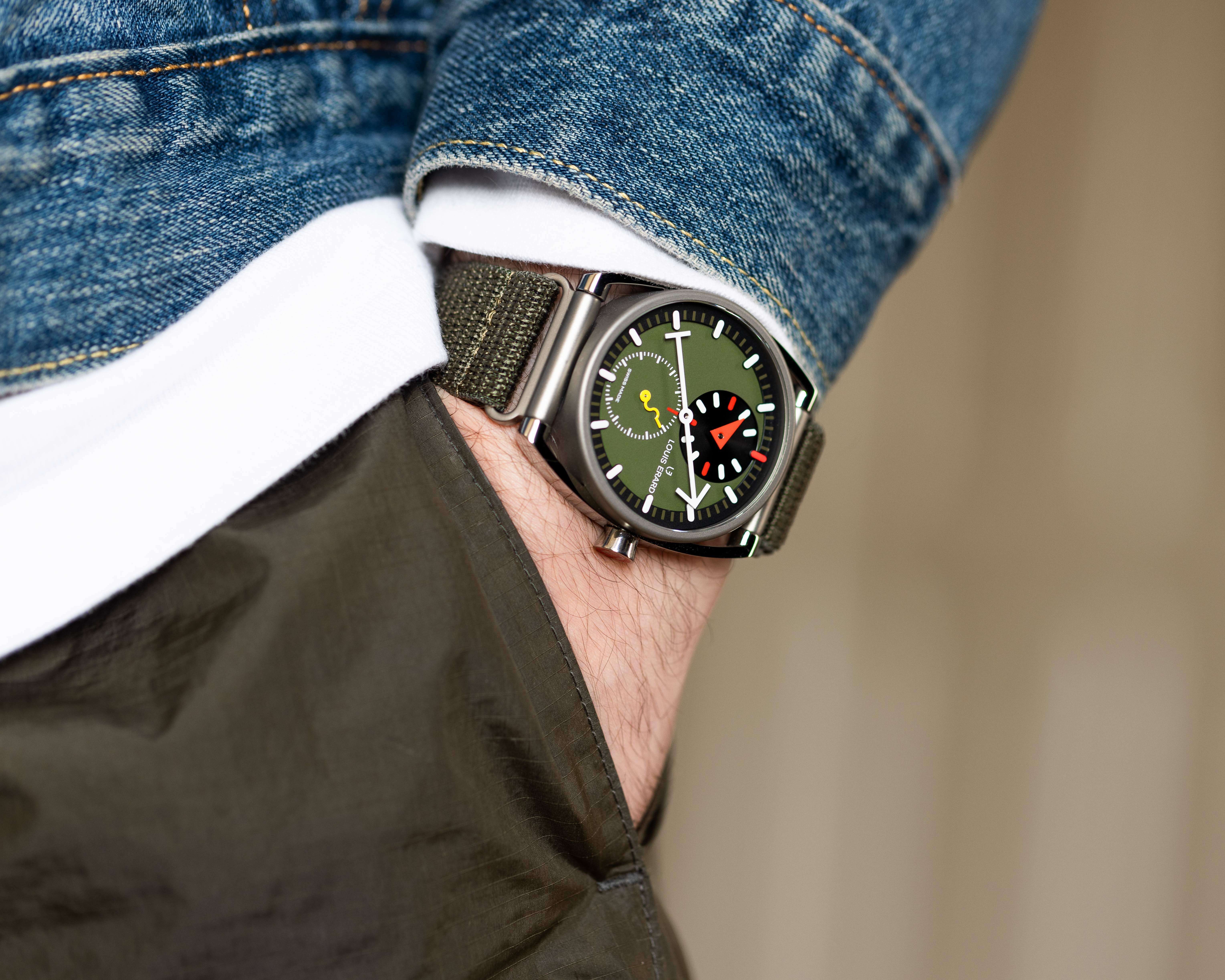 聯名款 Collaboration｜Le Régulateur Louis Erard x Alain Silberstein Khaki規範指針腕錶