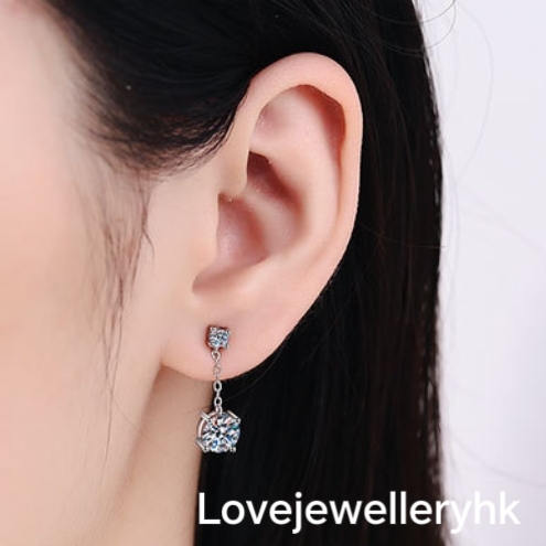 莫桑鑽四爪短吊耳環    E2C021