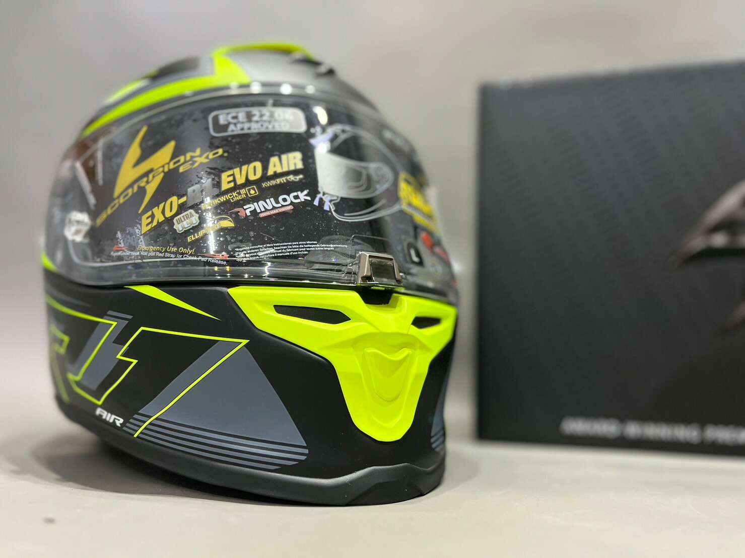 SCORPION EXO-R1 EVO AIR GAZ MATT BLACK/NEON YELLOW 消光黑黃 全罩