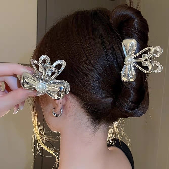[2 for RM10] Korea Ins Bow Pearl Hollow Hair Claw