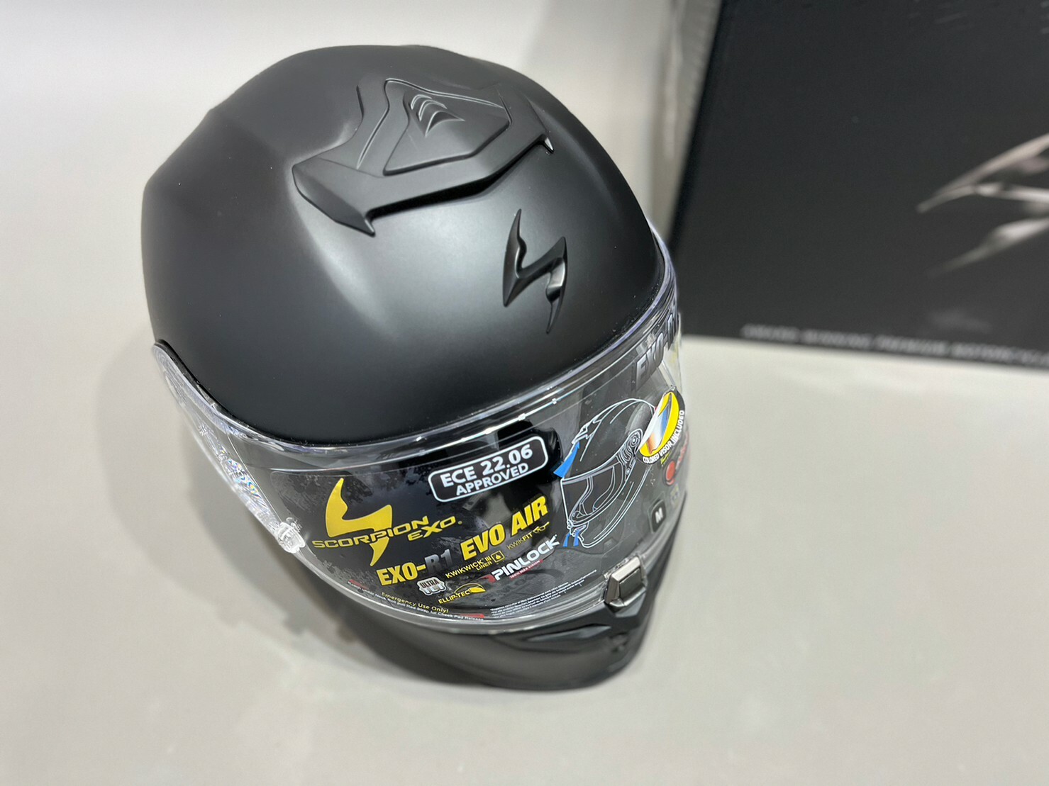 SCORPION EXO-R1 EVO AIR SOLID MATT BLACK 素色 消光黑 全罩