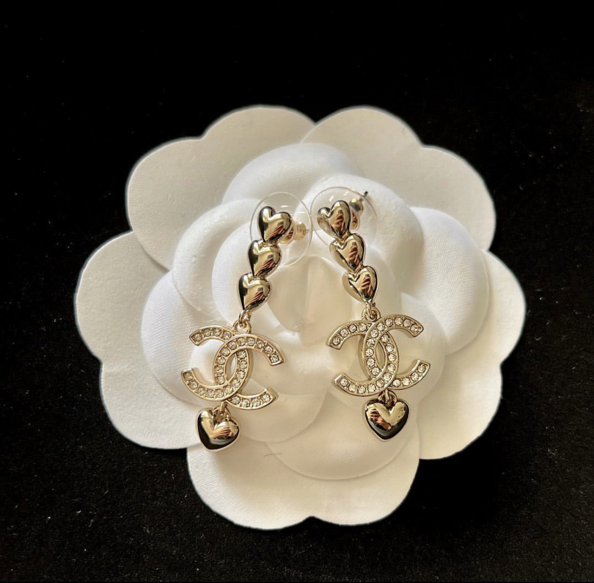 香奶奶 小桃心雙c翻玩長墜