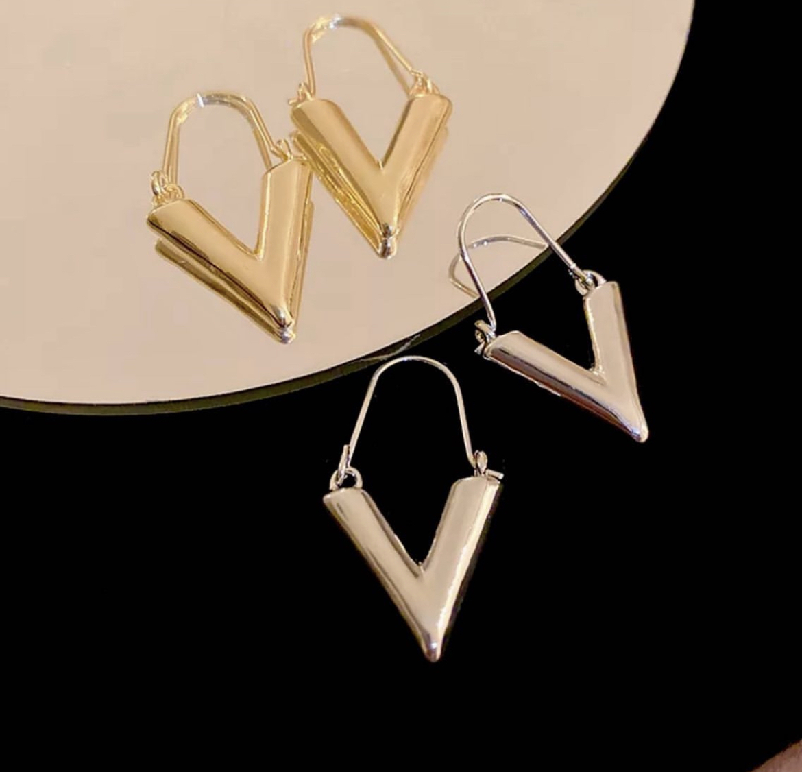 經典V字 金銀耳扣釘墜