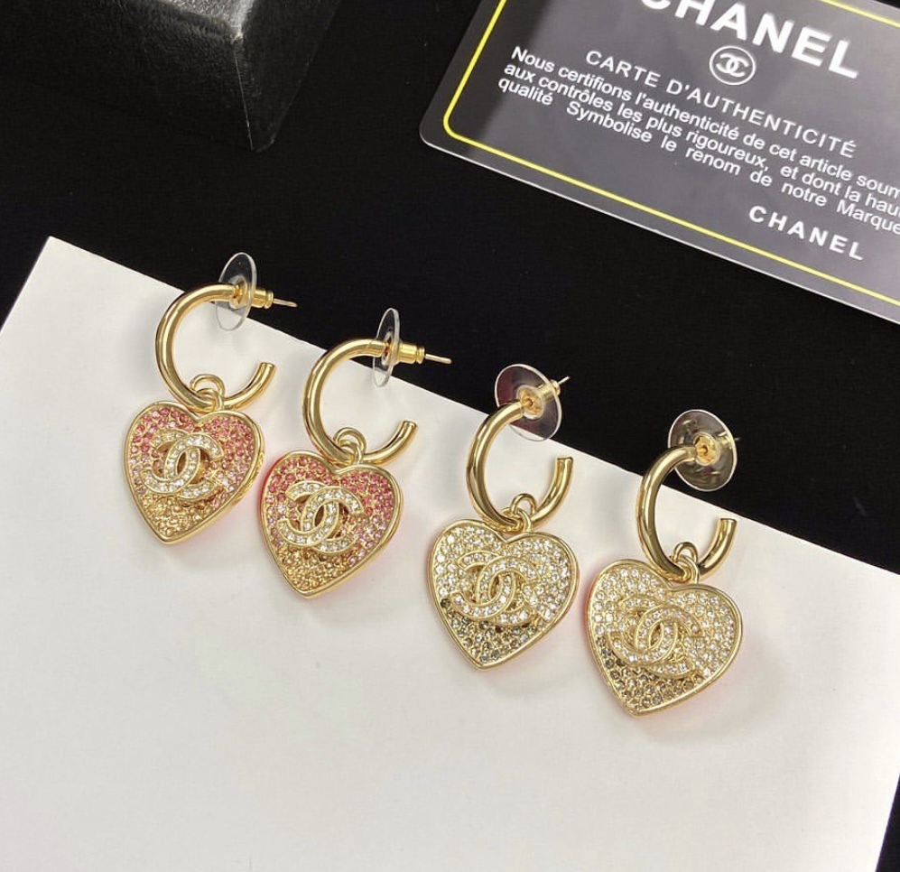 香奶奶粉金鑽 夢幻漸層桃心翻玩吊墜