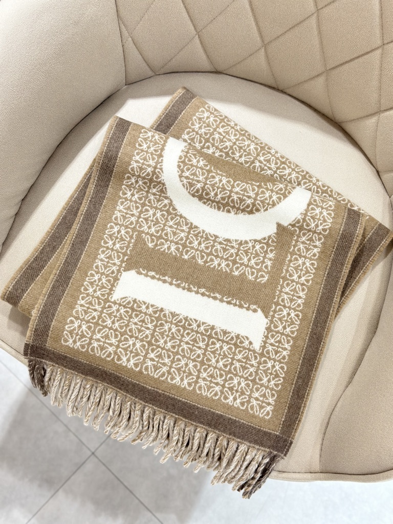 LOEWE Love Jacquard Scarf