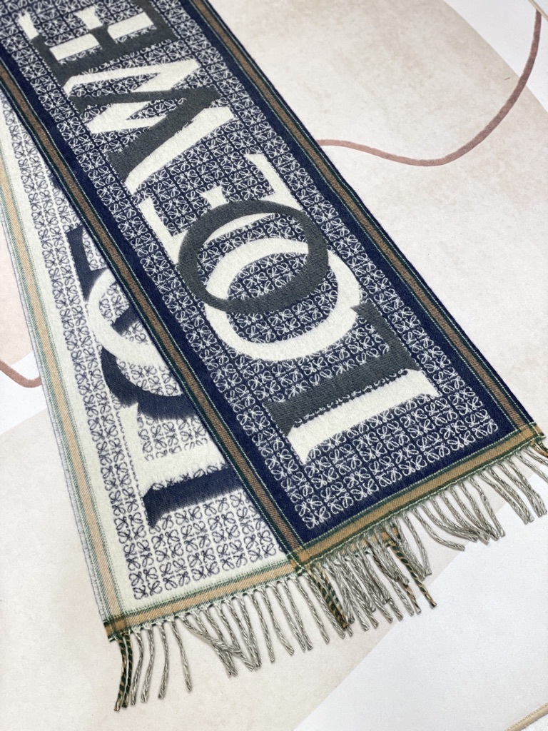 LOEWE Love Jacquard Scarf