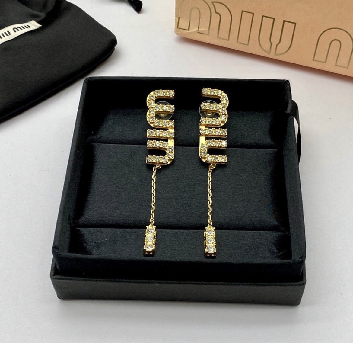 miumiu 經典金銀鑽重磅神仙長鍊墜