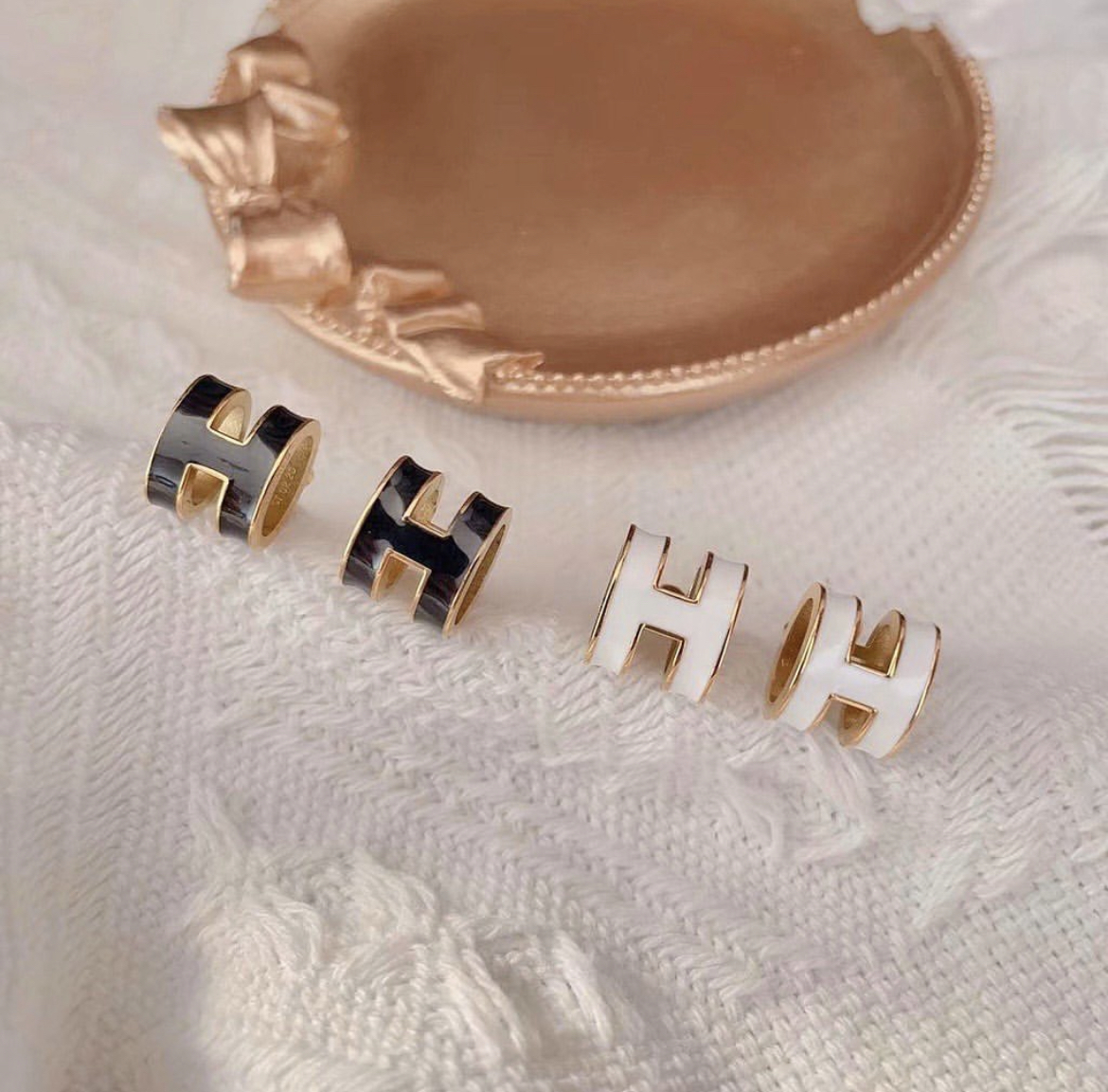 H經典白黑金滴釉 鈦鋼翻玩耳釘