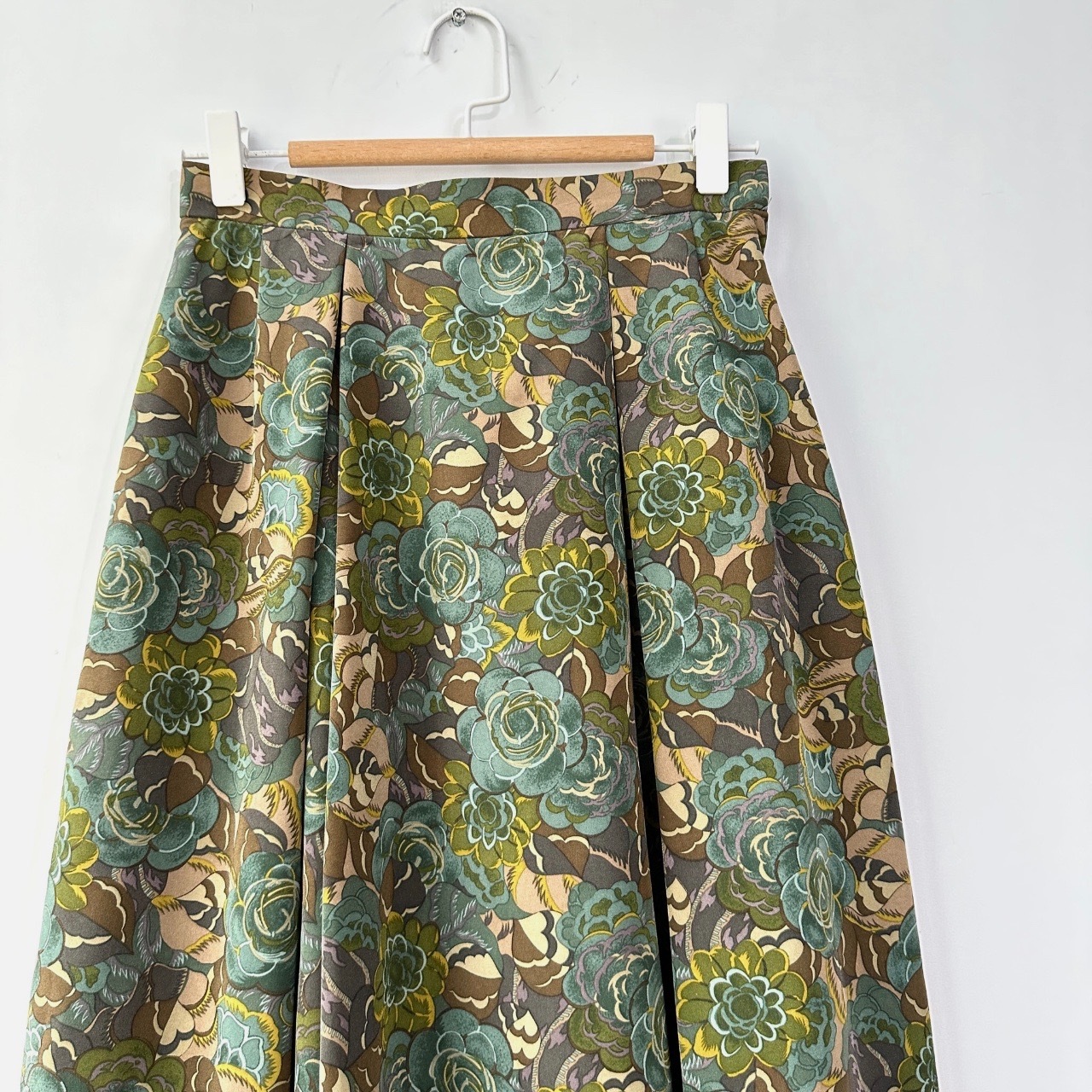 冷色調萬花筒圖案打褶半身裙