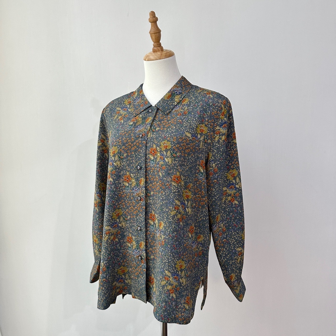 暗藍和風碎花和服布上衣