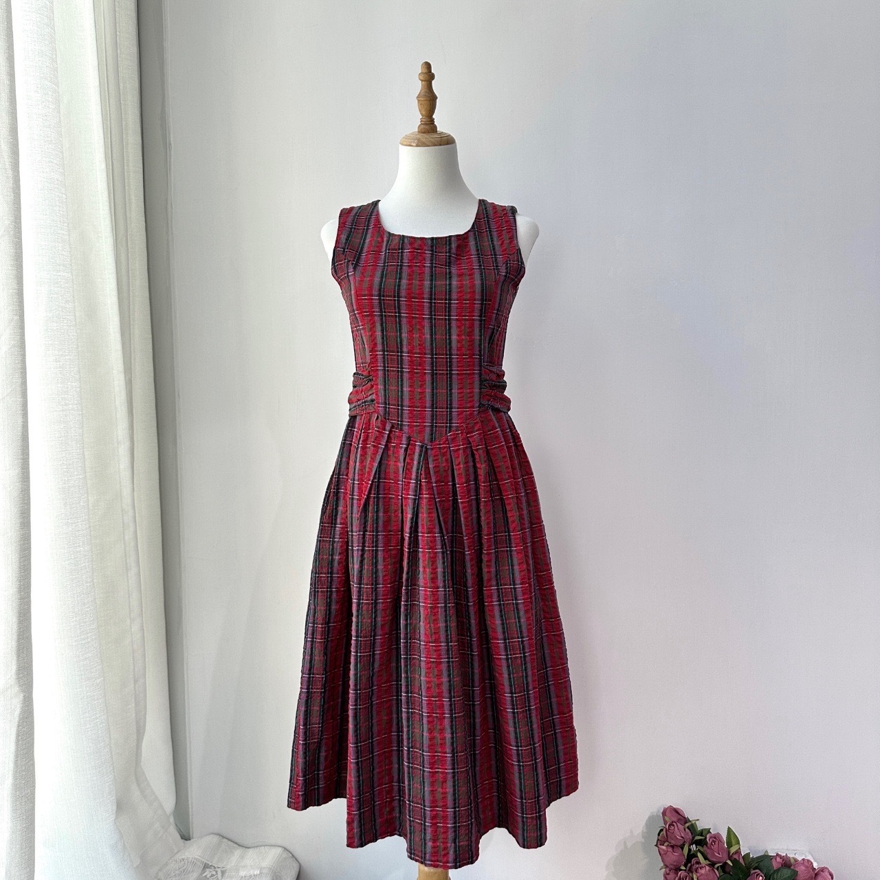 英倫風紅綠藍格紋背心連身裙