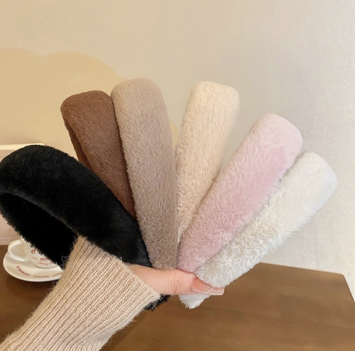 毛絨絨暖fufu 巨綿巨軟6色髮箍